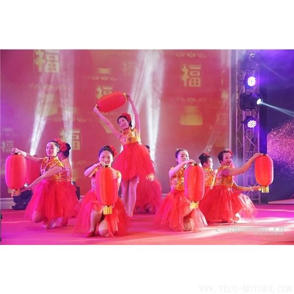 【壓縮機(jī)】葆德控股2018新品發(fā)布會(huì)暨表彰大會(huì)隆重舉行 行業(yè)資訊 第11張 【壓縮機(jī)】葆德控股2018新品發(fā)布會(huì)暨表彰大會(huì)隆重舉行 - TECO東元電機(jī) | 變頻器·伺服電機(jī)·減速機(jī)·電機(jī)解決方案