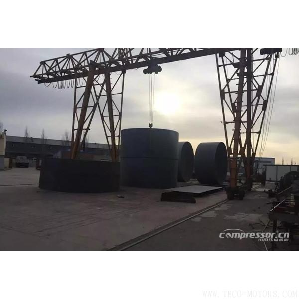 【壓縮機(jī)】開(kāi)封空分2套47088Nm3/h空分設(shè)備進(jìn)入緊張施工期 確保輝騰項(xiàng)目如期完成 行業(yè)資訊 第7張 【壓縮機(jī)】開(kāi)封空分2套47088Nm3/h空分設(shè)備進(jìn)入緊張施工期 確保輝騰項(xiàng)目如期完成 - TECO東元電機(jī) | 變頻器·伺服電機(jī)·減速機(jī)·電機(jī)解決方案
