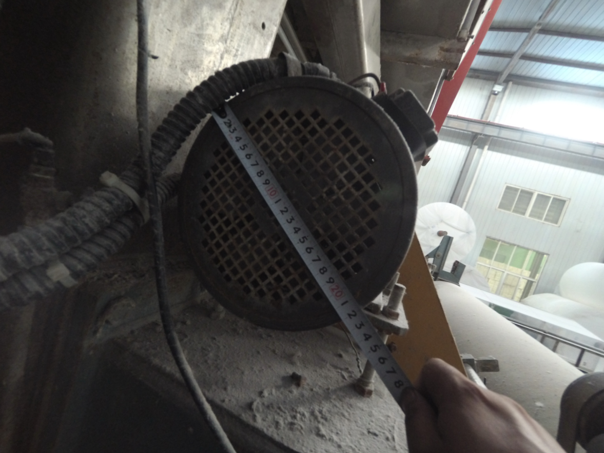 用戶更換強(qiáng)冷變頻電機(jī)冷卻風(fēng)扇 - TECO東元電機(jī) | 變頻器·伺服電機(jī)·減速機(jī)·電機(jī)解決方案